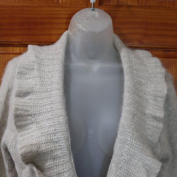 Sarah Spencer Light Gray Marled Ruffle Front Cropped Cardigan Sweater XL Angora - Picture 2 of 15